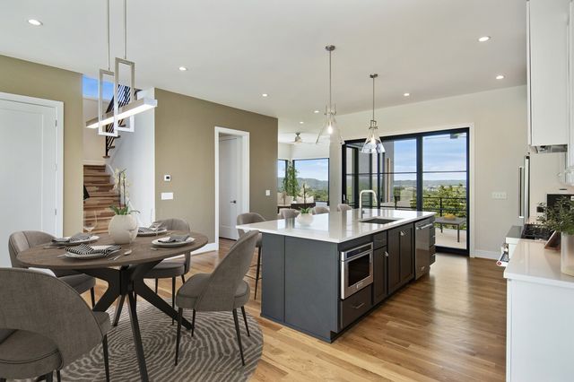 6012A Hill Circle, Nashville, TN 37209