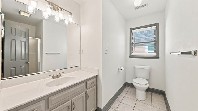 1003 E 11th Street, Chattanooga, TN 37403