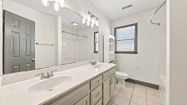 1003 E 11th Street, Chattanooga, TN 37403