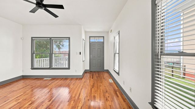 1003 E 11th Street, Chattanooga, TN 37403