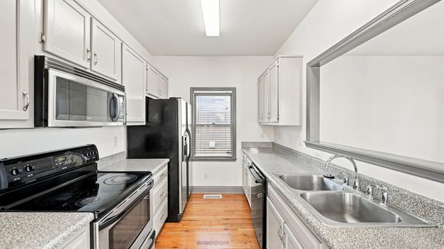 1003 E 11th Street, Chattanooga, TN 37403