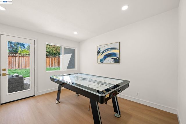 40884 Blacow Rd, Fremont, CA 94538