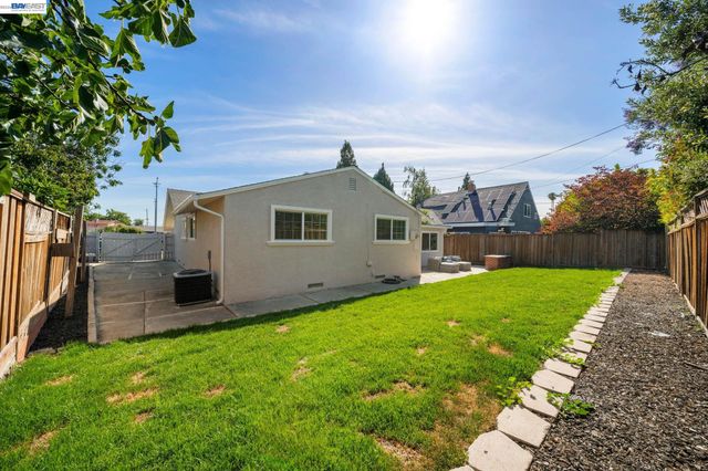 40884 Blacow Rd, Fremont, CA 94538