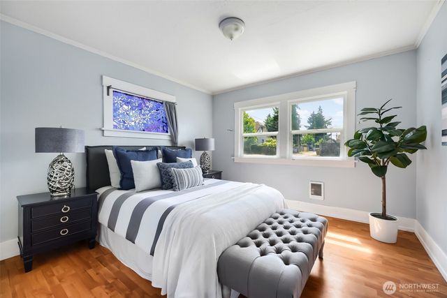 1315 S 43rd St, Tacoma, WA 98418