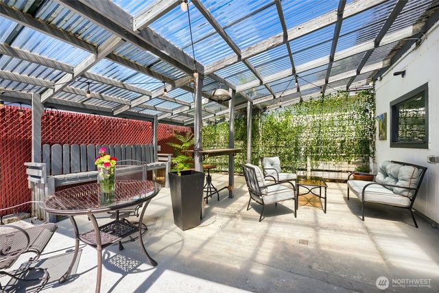 1315 S 43rd St, Tacoma, WA 98418