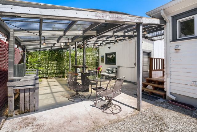 1315 S 43rd St, Tacoma, WA 98418