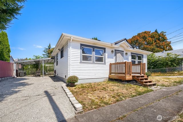 1315 S 43rd St, Tacoma, WA 98418