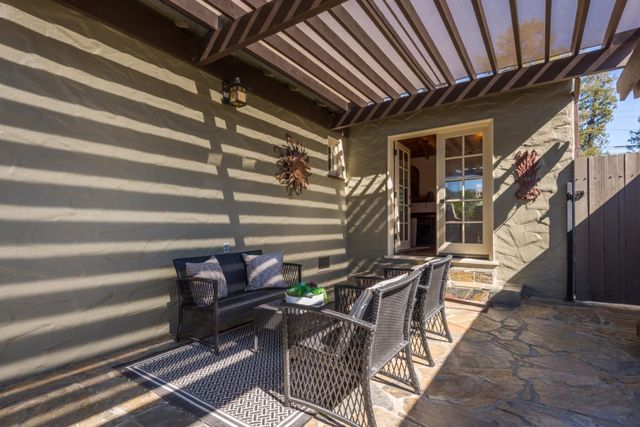 215 Victoria Road, Burlingame, CA 94010