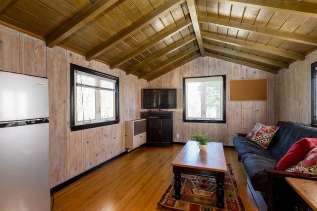 215 Victoria Road, Burlingame, CA 94010