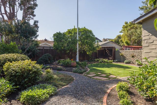 215 Victoria Road, Burlingame, CA 94010