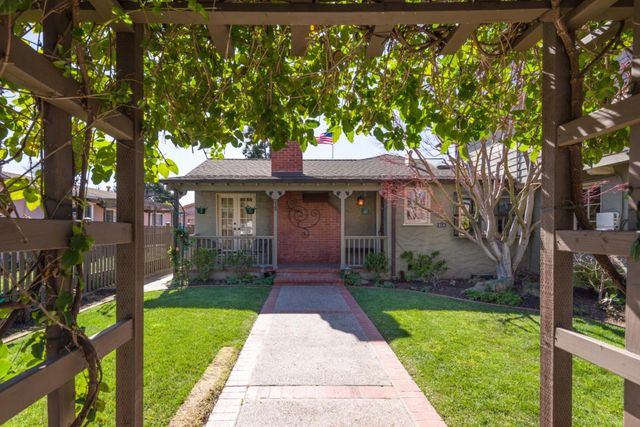 215 Victoria Road, Burlingame, CA 94010