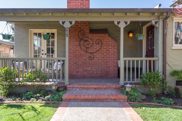 215 Victoria Road, Burlingame, CA 94010