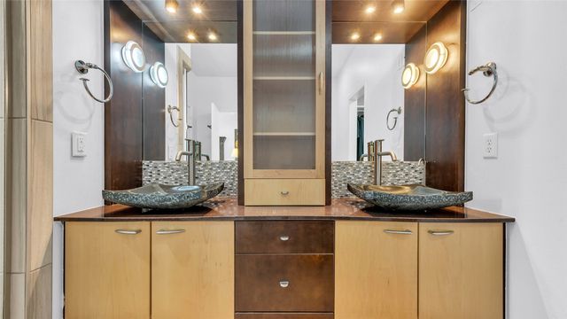 3075 Covey Run Court, Marion, IA 52302