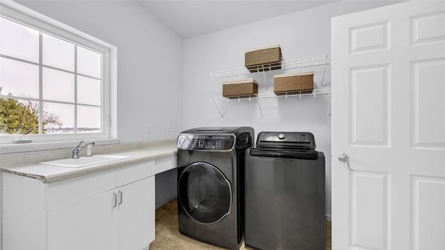 3075 Covey Run Court, Marion, IA 52302