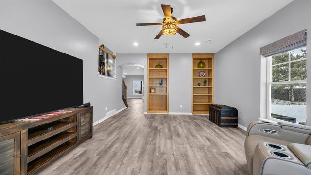 3075 Covey Run Court, Marion, IA 52302