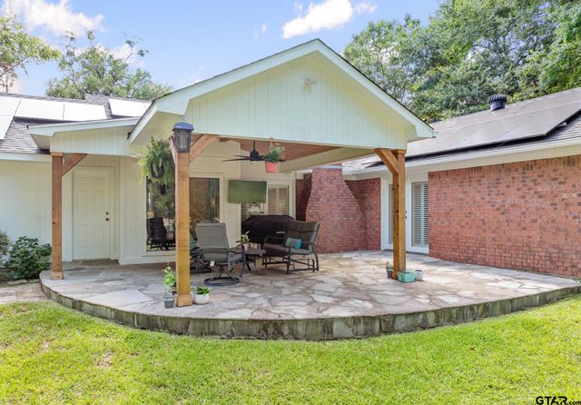 312 Savannah Drive, Tyler, TX 75703