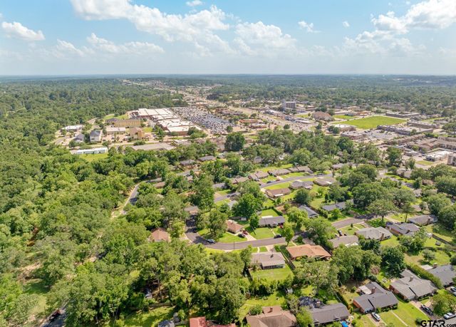 312 Savannah Drive, Tyler, TX 75703