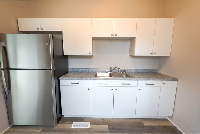 117 E Garfield Street, Davenport, IA 52803