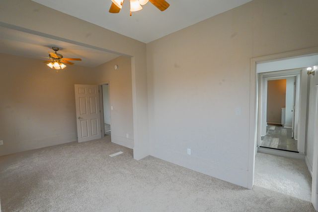 117 E Garfield Street, Davenport, IA 52803