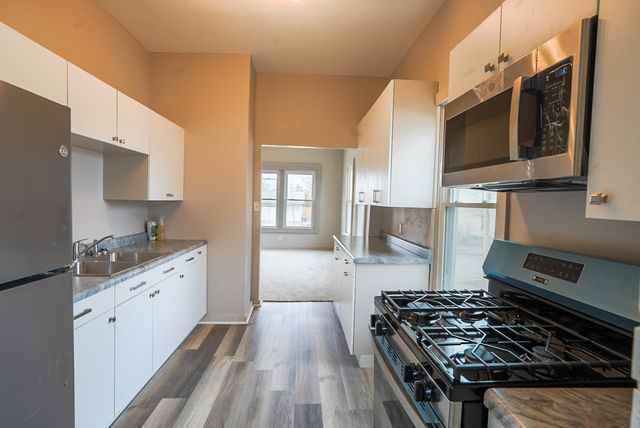 117 E Garfield Street, Davenport, IA 52803