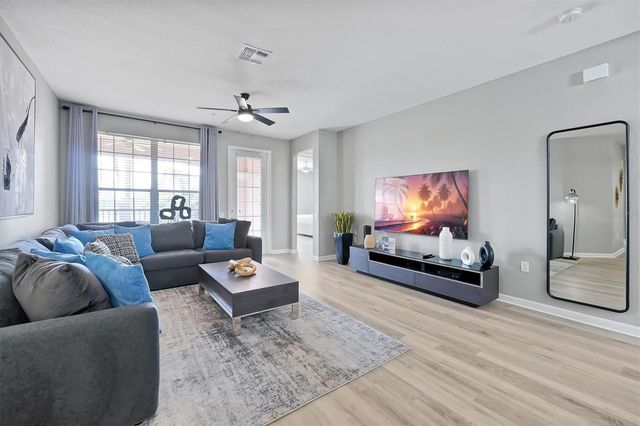 5012 SHOREWAY LOOP 20607, Orlando, FL 32819