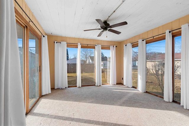 138 HAZEL STREET, Neenah, WI 54956