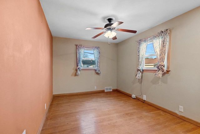 138 HAZEL STREET, Neenah, WI 54956