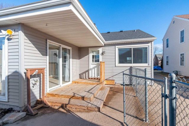 138 HAZEL STREET, Neenah, WI 54956