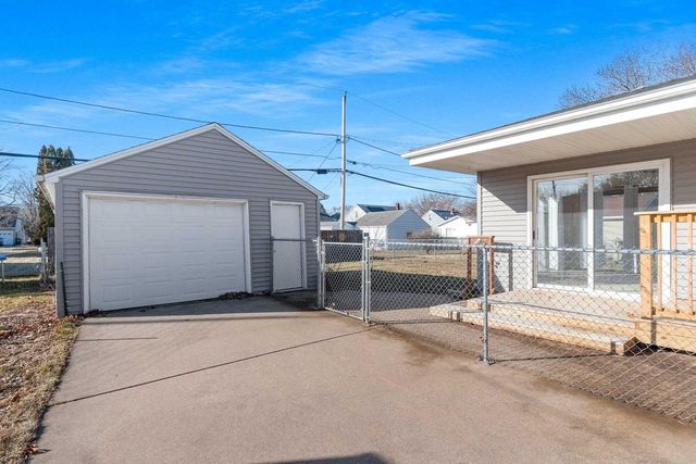 138 HAZEL STREET, Neenah, WI 54956