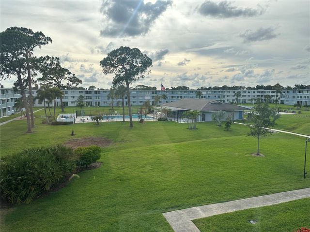 4720 LOCUST STREET NE 314, St Petersburg, FL 33703