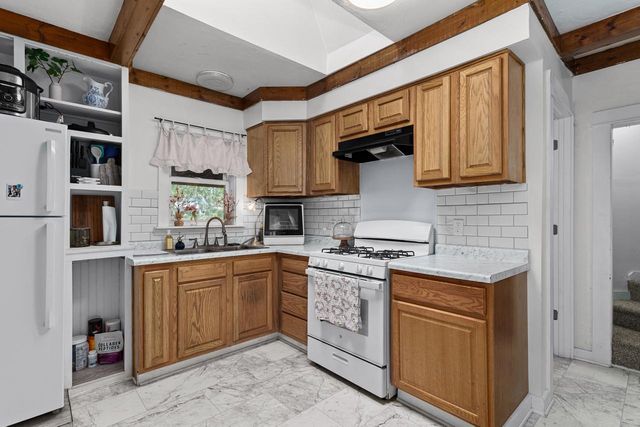 320 S Pearl Street, Janesville, WI 53548