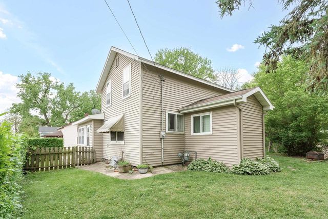 320 S Pearl Street, Janesville, WI 53548