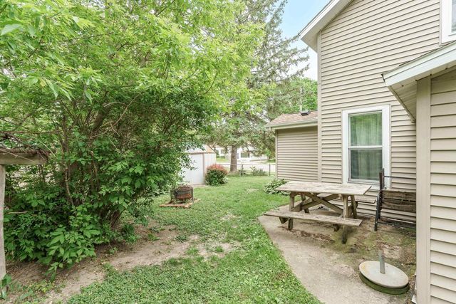 320 S Pearl Street, Janesville, WI 53548