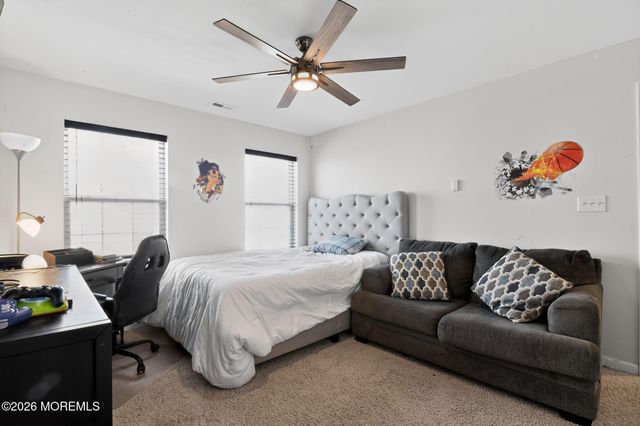 171 Bradshaw Drive, Manahawkin, NJ 08050