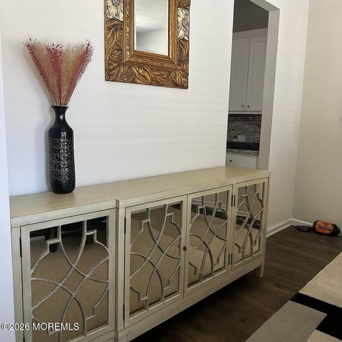 171 Bradshaw Drive, Manahawkin, NJ 08050