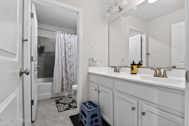 171 Bradshaw Drive, Manahawkin, NJ 08050