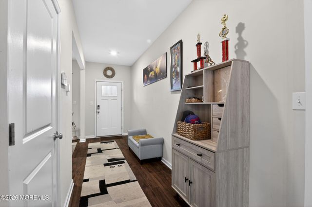 171 Bradshaw Drive, Manahawkin, NJ 08050