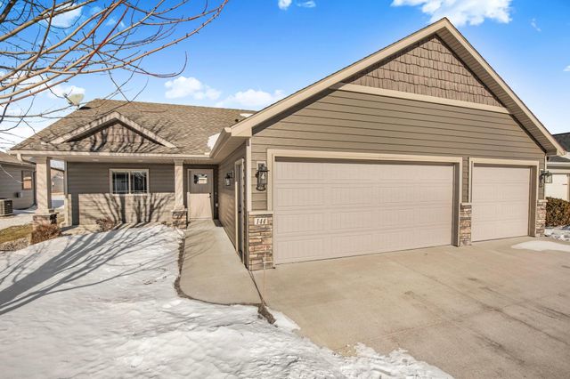 144 Glenview Loop, Saint Cloud, MN 56303