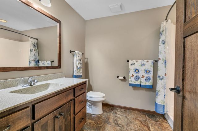 144 Glenview Loop, Saint Cloud, MN 56303