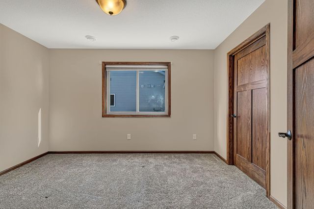 144 Glenview Loop, Saint Cloud, MN 56303