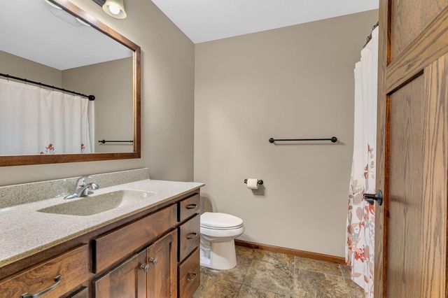 144 Glenview Loop, Saint Cloud, MN 56303