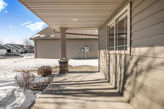 144 Glenview Loop, Saint Cloud, MN 56303