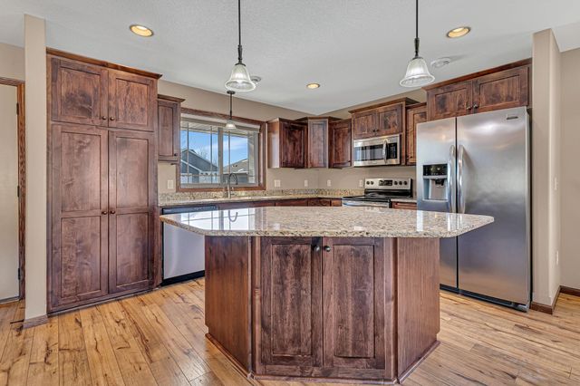 144 Glenview Loop, Saint Cloud, MN 56303