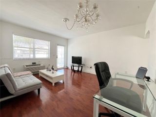 450 77th Street 6, Miami Beach, FL 33141