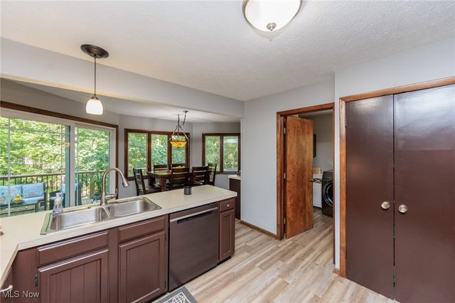 20050 Idlewood Trail, Strongsville, OH 44149