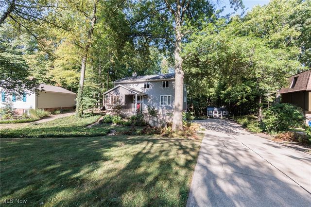 20050 Idlewood Trail, Strongsville, OH 44149