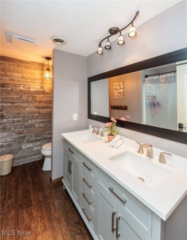 20050 Idlewood Trail, Strongsville, OH 44149