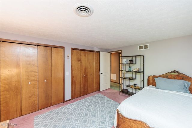 20050 Idlewood Trail, Strongsville, OH 44149