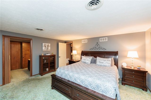 20050 Idlewood Trail, Strongsville, OH 44149