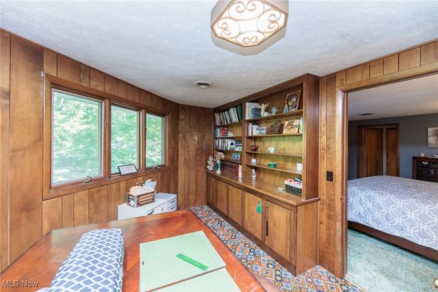 20050 Idlewood Trail, Strongsville, OH 44149